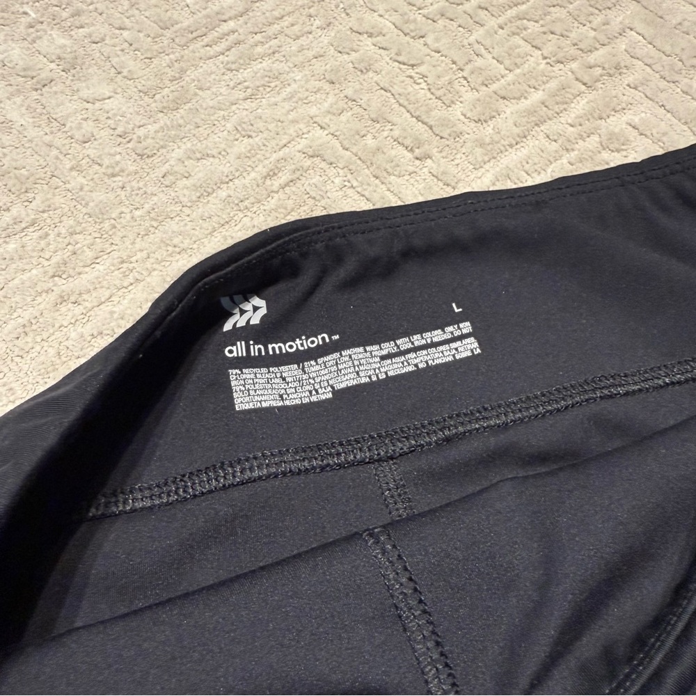 All in Motion Activewear Workout Set jacket shirt shorts joggers Women’s Medium - Picture 10 of 16